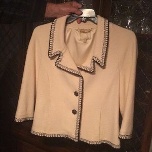 St John’s cream jacket size 12